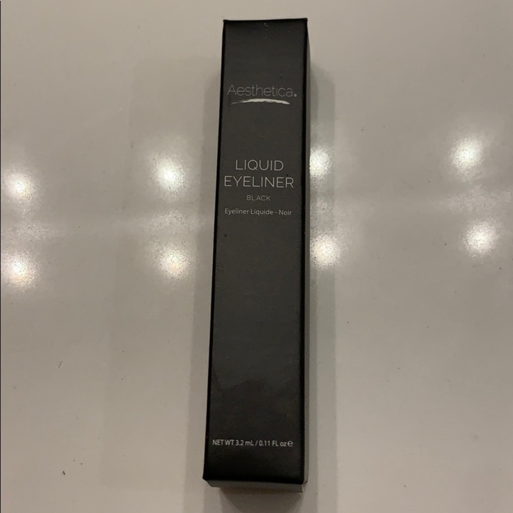 ❤️Aesthetica Black Liquid Eyeliner